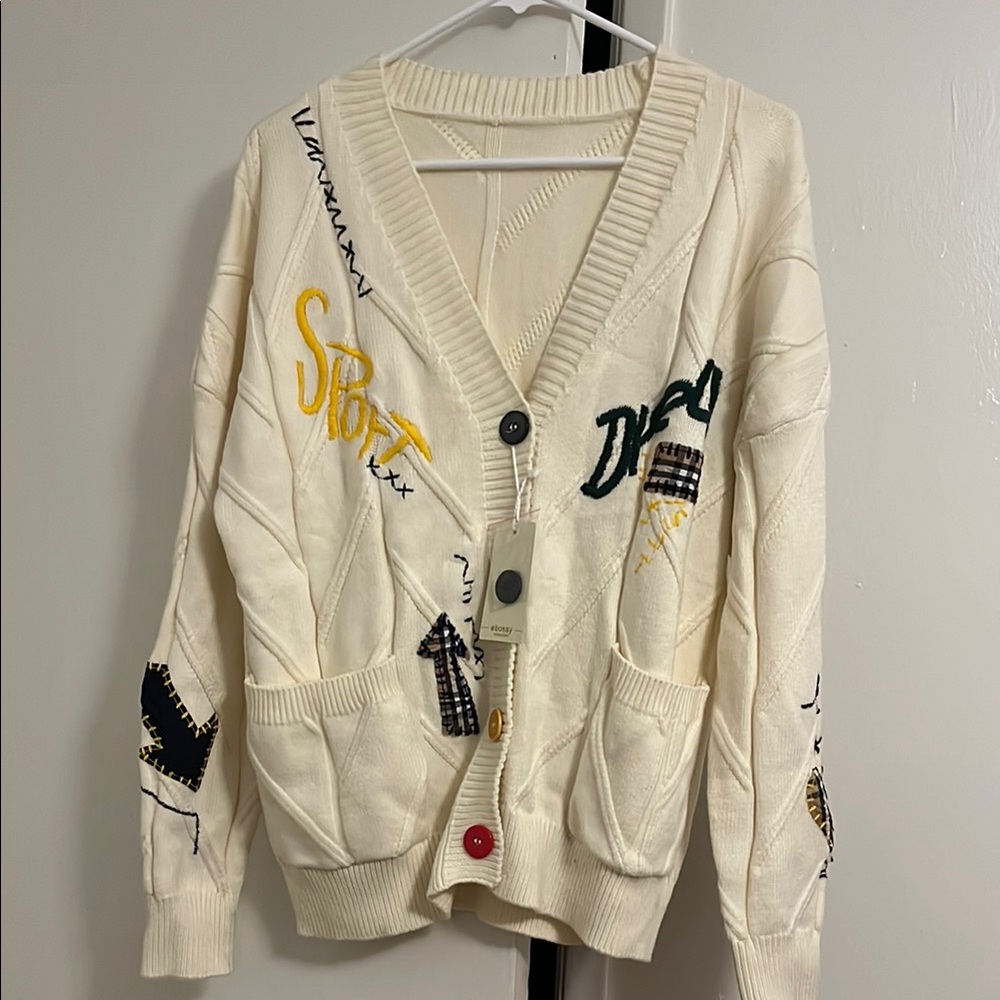 Stylish Cream Cardigan with Embroidered Accents